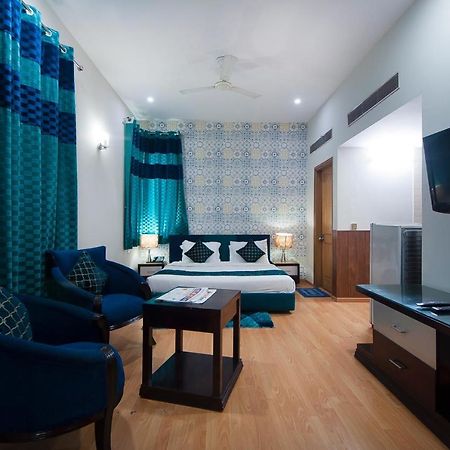 Imperial Apartments Huda City グルガウン エクステリア 写真