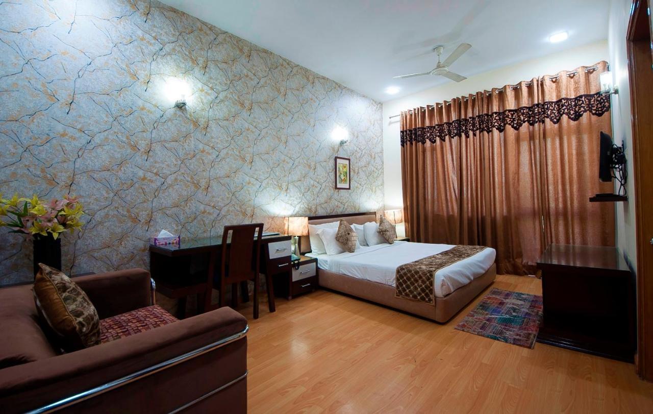 Imperial Apartments Huda City グルガウン エクステリア 写真