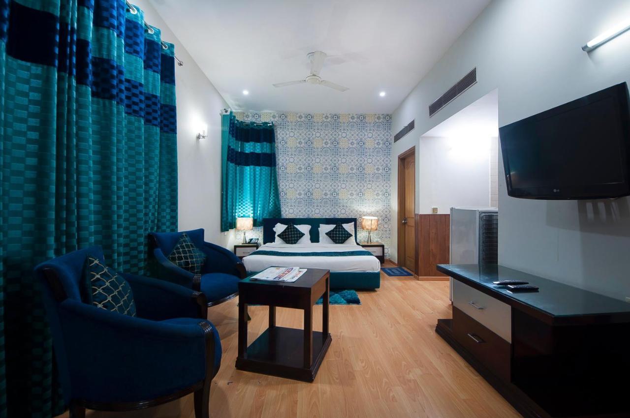 Imperial Apartments Huda City グルガウン エクステリア 写真